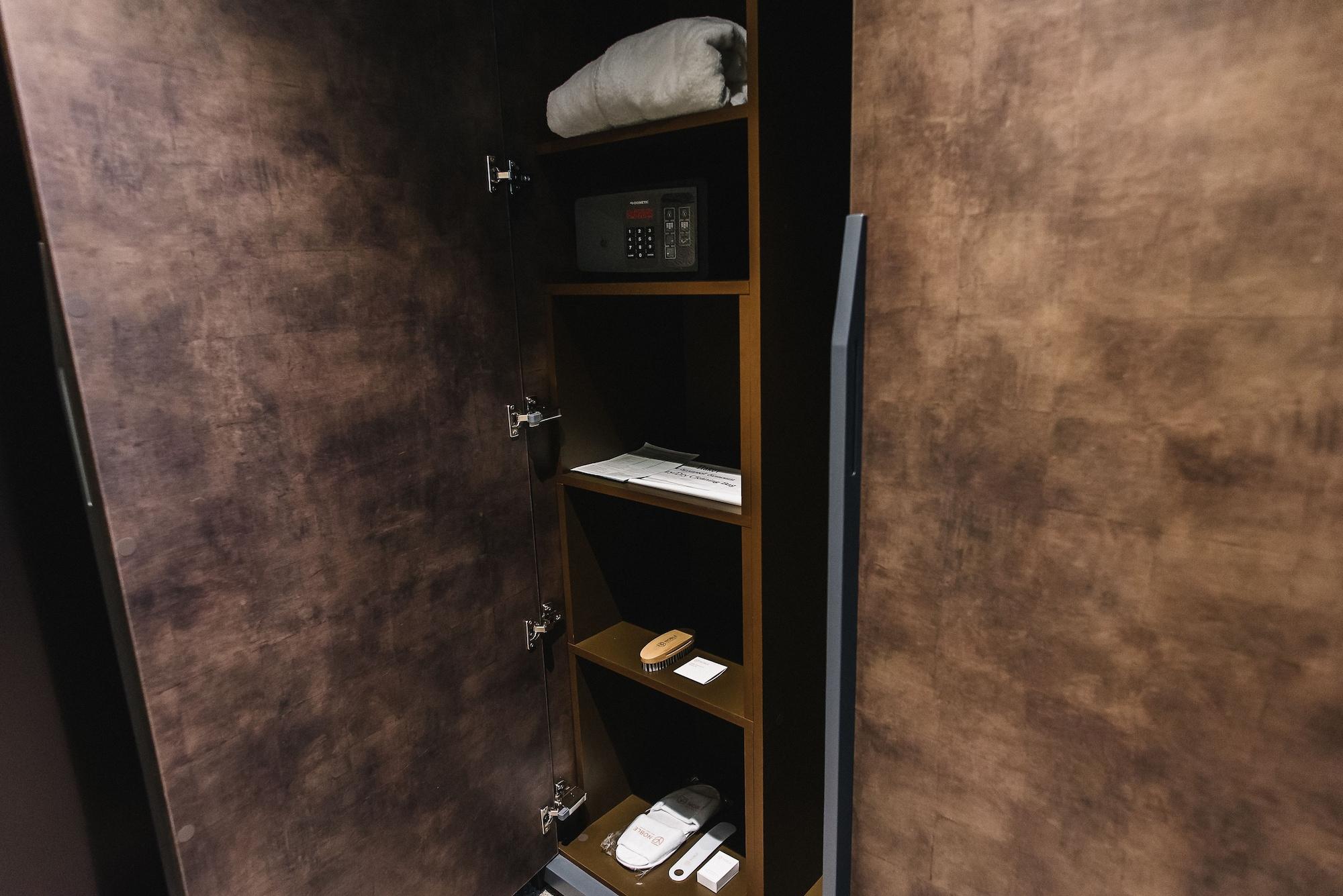 Noble Boutique Hotel Lutsʼk Εξωτερικό φωτογραφία