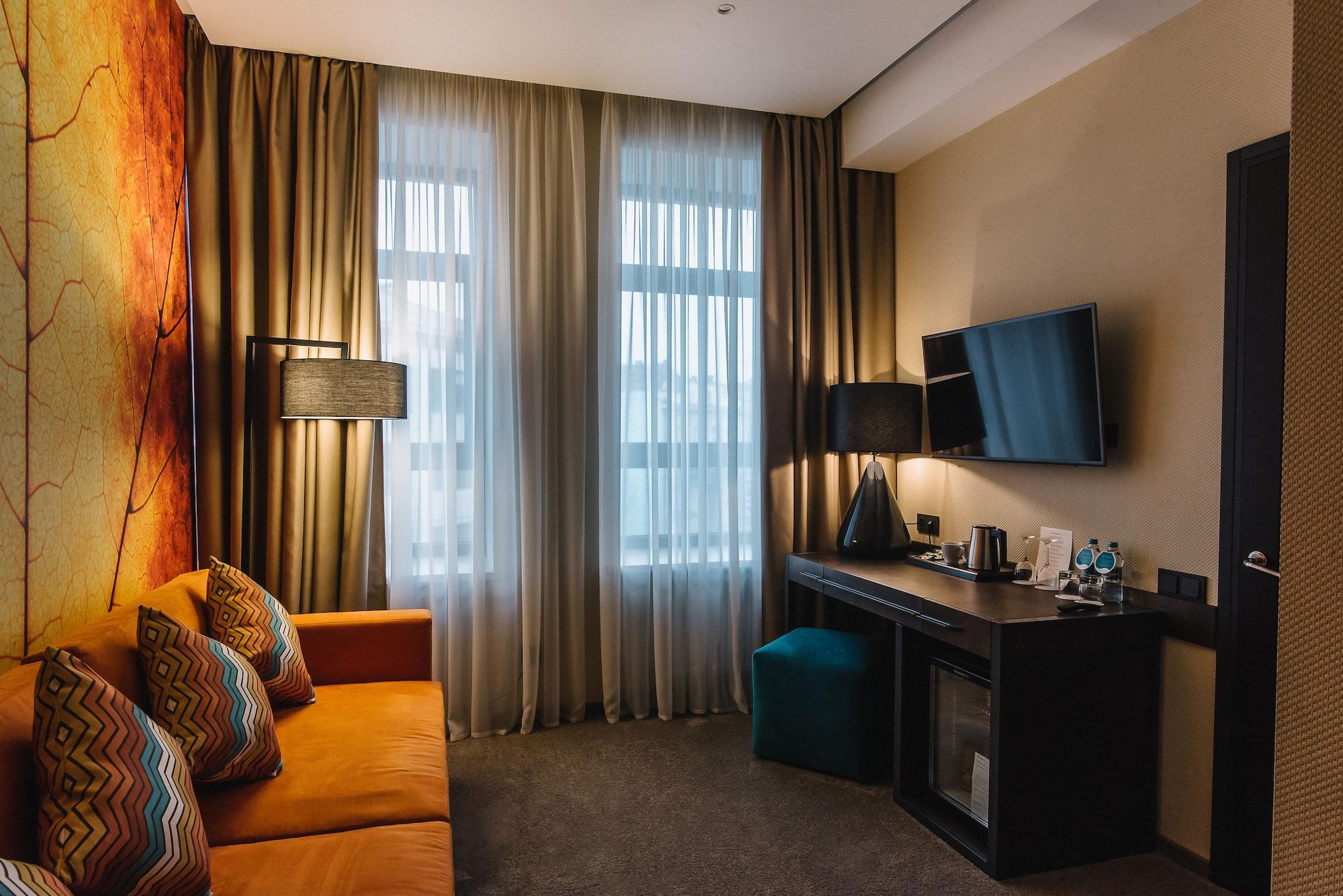 Noble Boutique Hotel Lutsʼk Εξωτερικό φωτογραφία