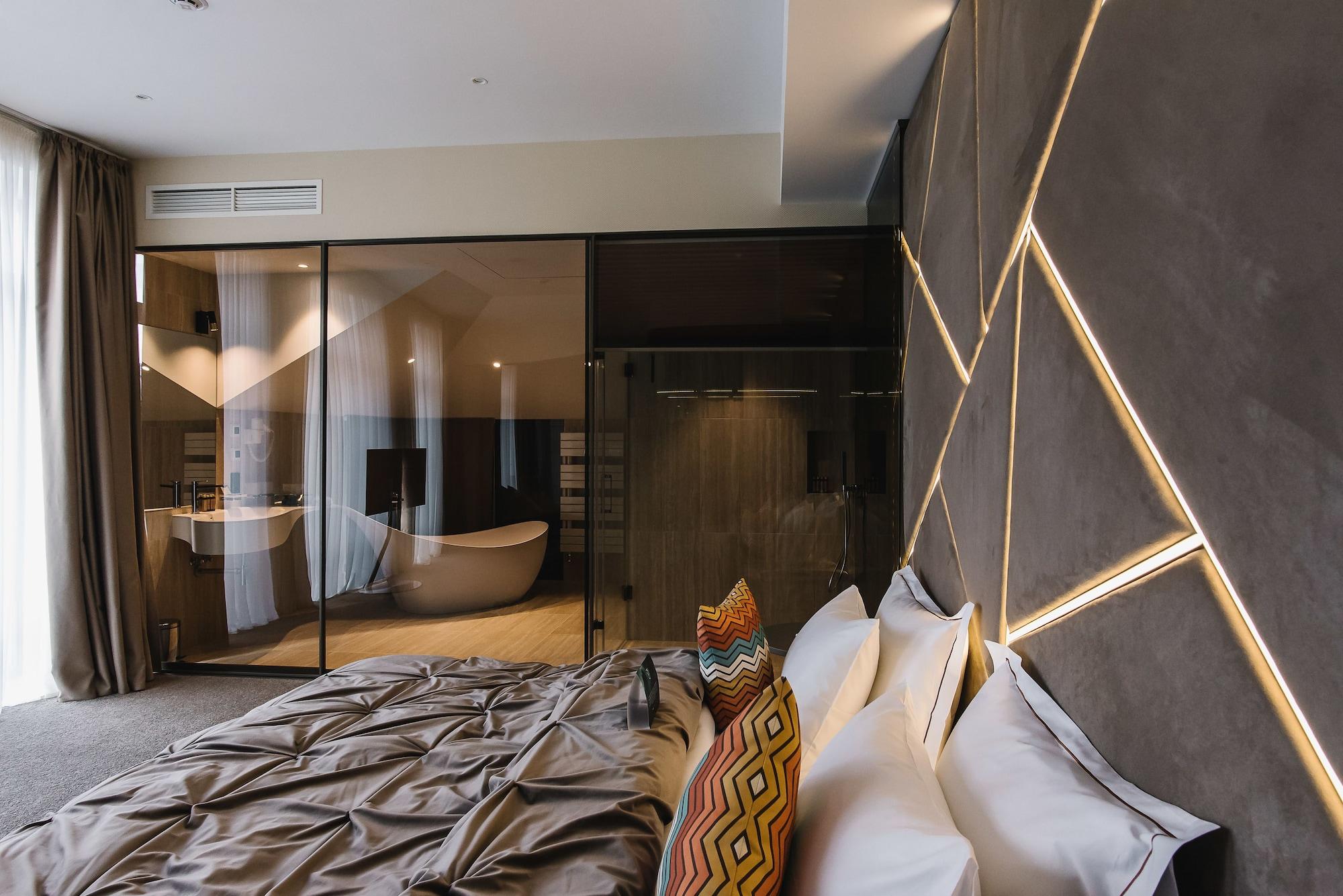 Noble Boutique Hotel Lutsʼk Εξωτερικό φωτογραφία