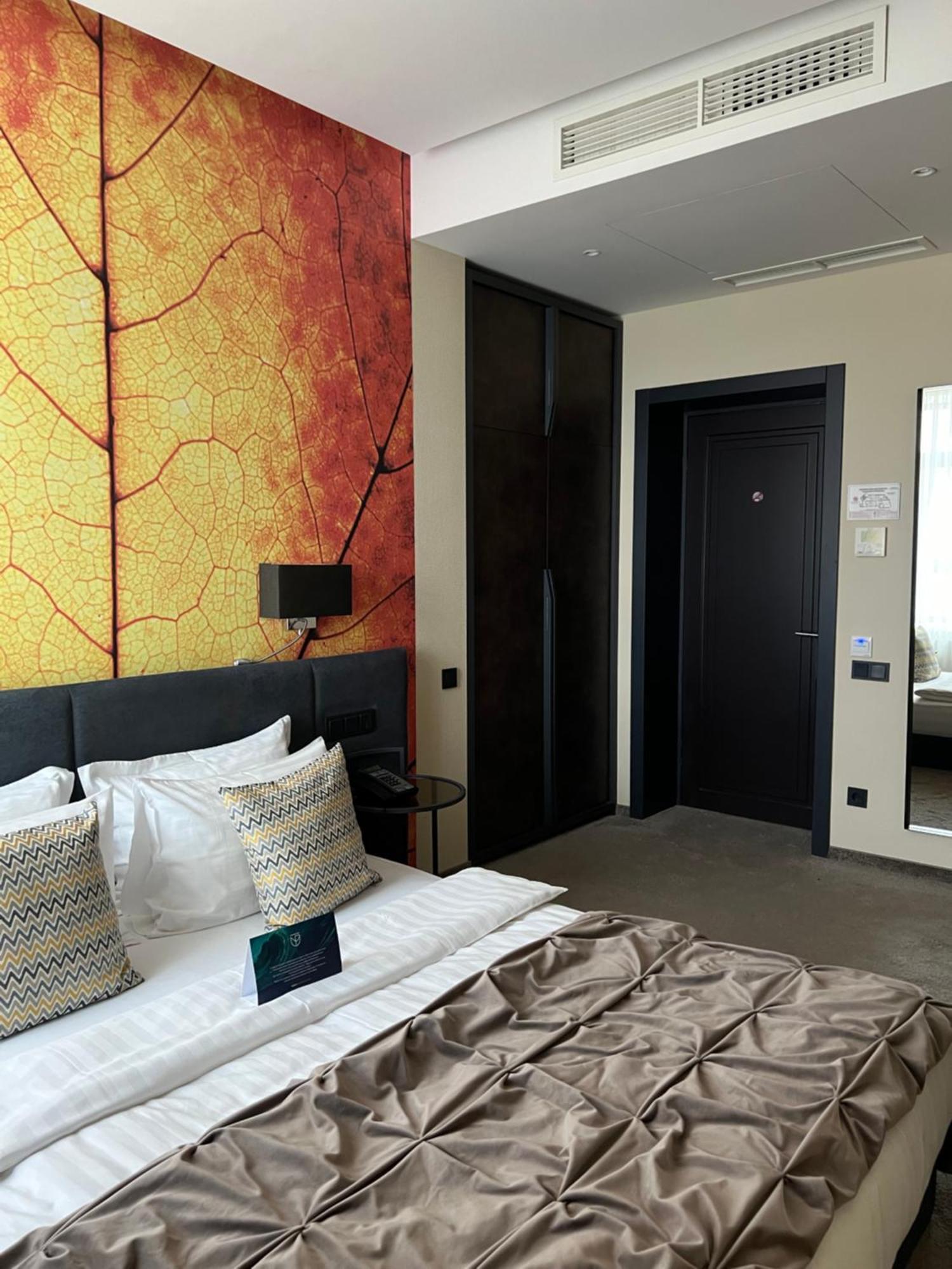 Noble Boutique Hotel Lutsʼk Εξωτερικό φωτογραφία