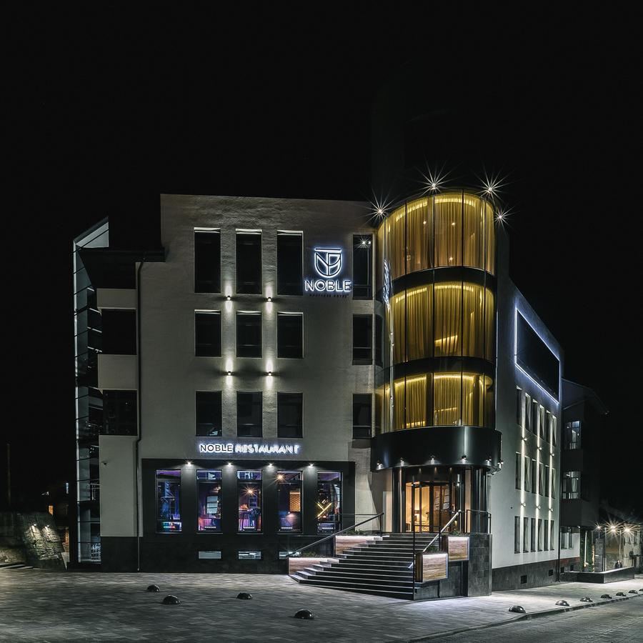 Noble Boutique Hotel Lutsʼk Εξωτερικό φωτογραφία